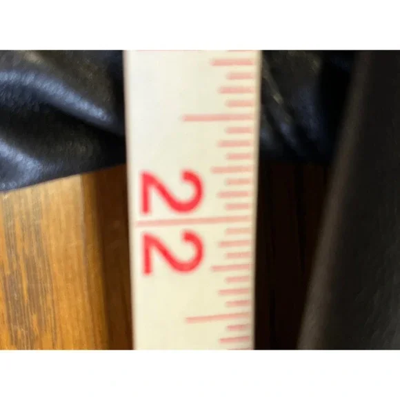 Vintage Y2K LIZ CLAIBORNE Black Leather Car Coat Jacket Zip Sz M Minimalist Goth - Picture 15 of 16